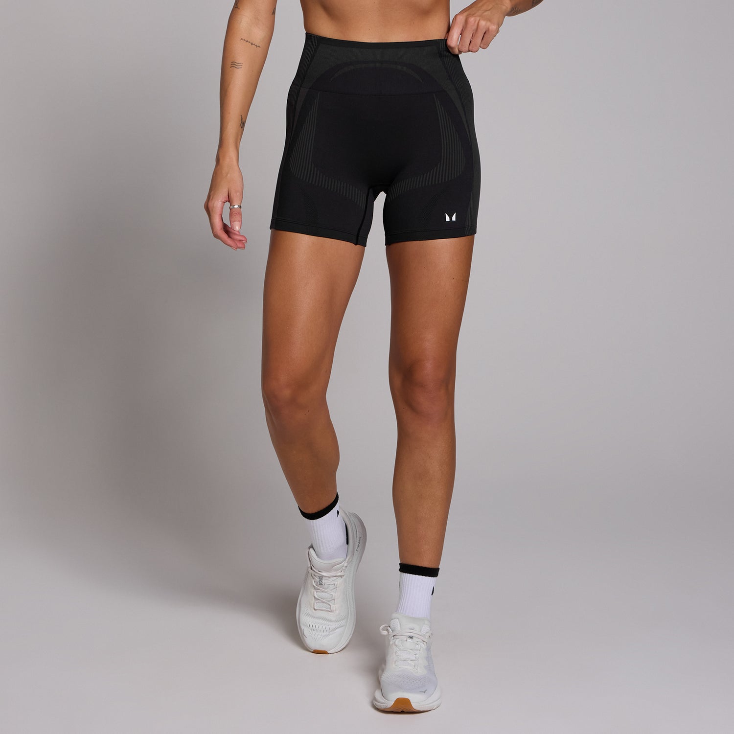 MP Women's Tempo Seamless Hybrid Shorts - Black - S